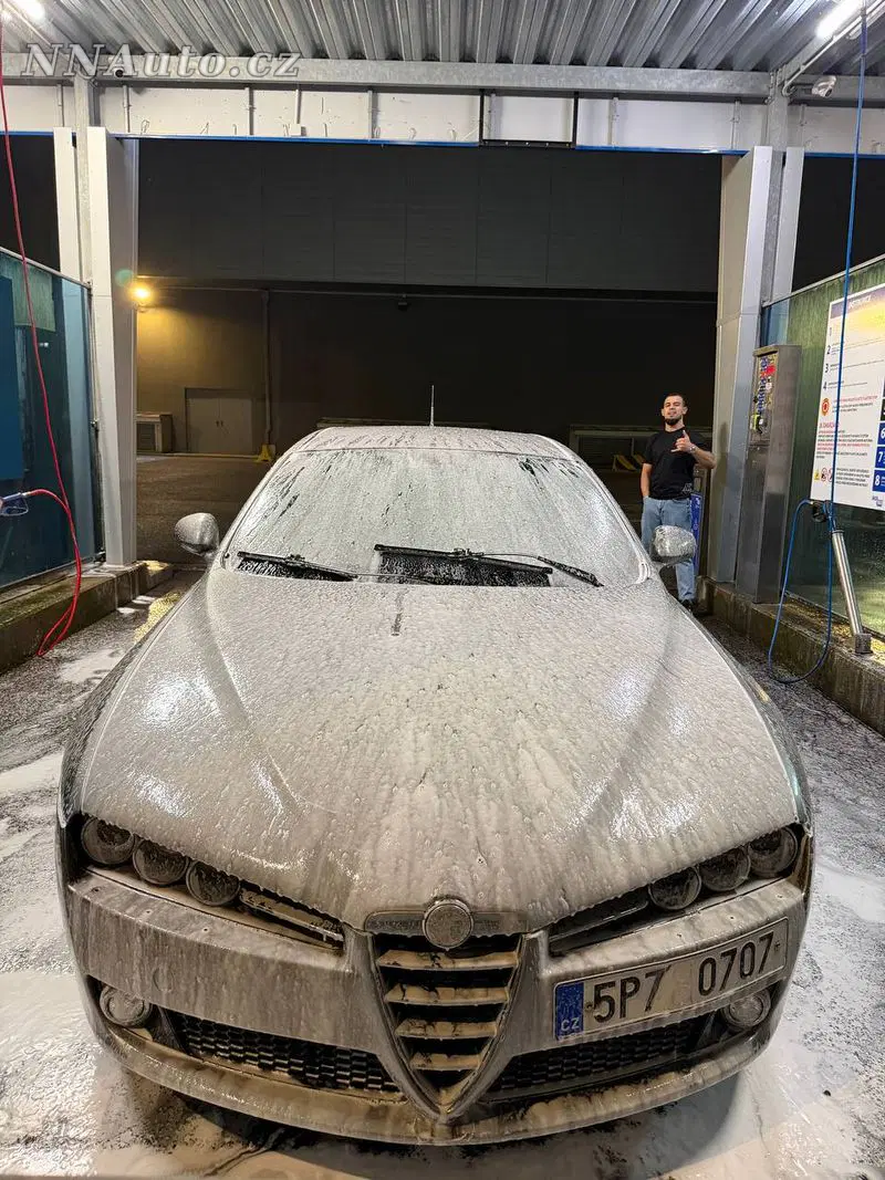 Alfa Romeo Giulia 2006 – fotografie vozu