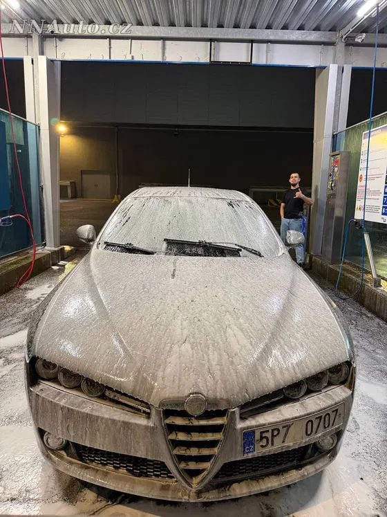 Alfa Romeo Giulia 2006 na prodej – hlavní fotografie