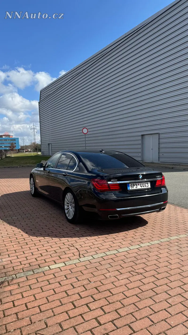 BMW 7 Series 2013 – fotografie vozu