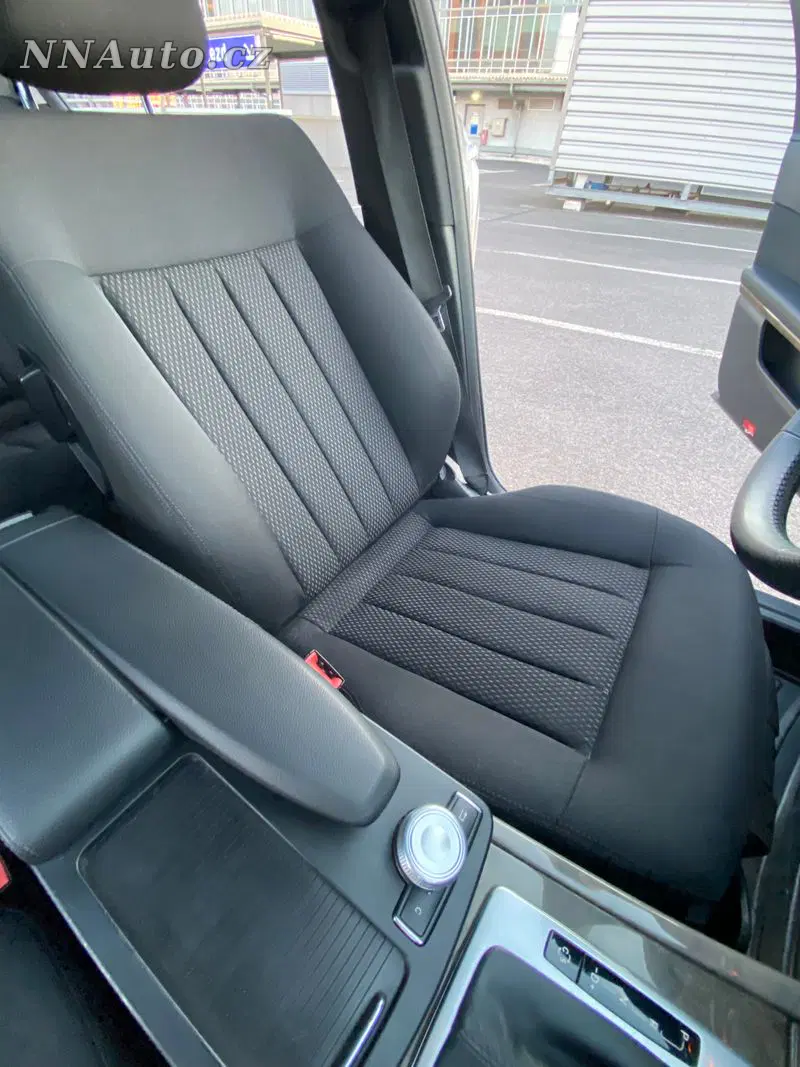 Mercedes-Benz E-Class 2009 – fotografie vozu