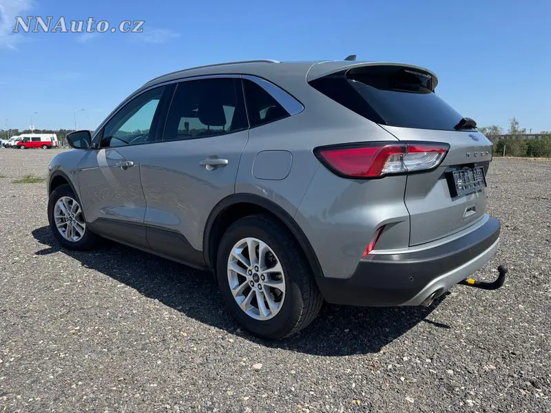 Ford Kuga 2023 – fotografie vozu