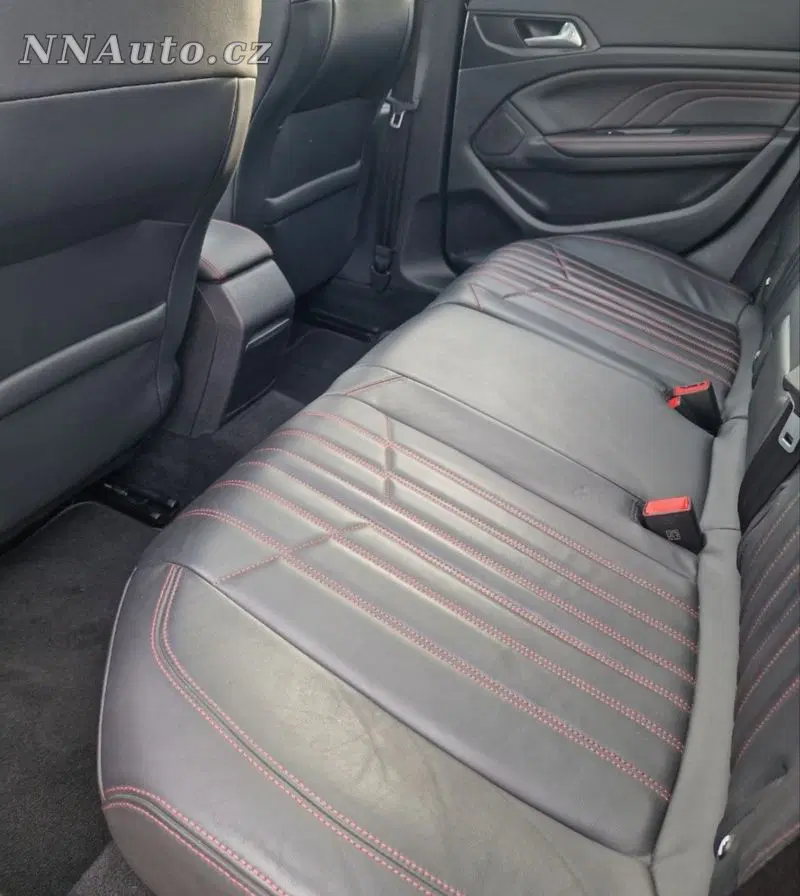 Peugeot 308 Sw 2021 – fotografie vozu