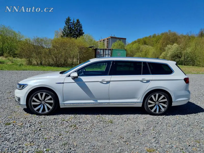 Volkswagen Passat – foto 4