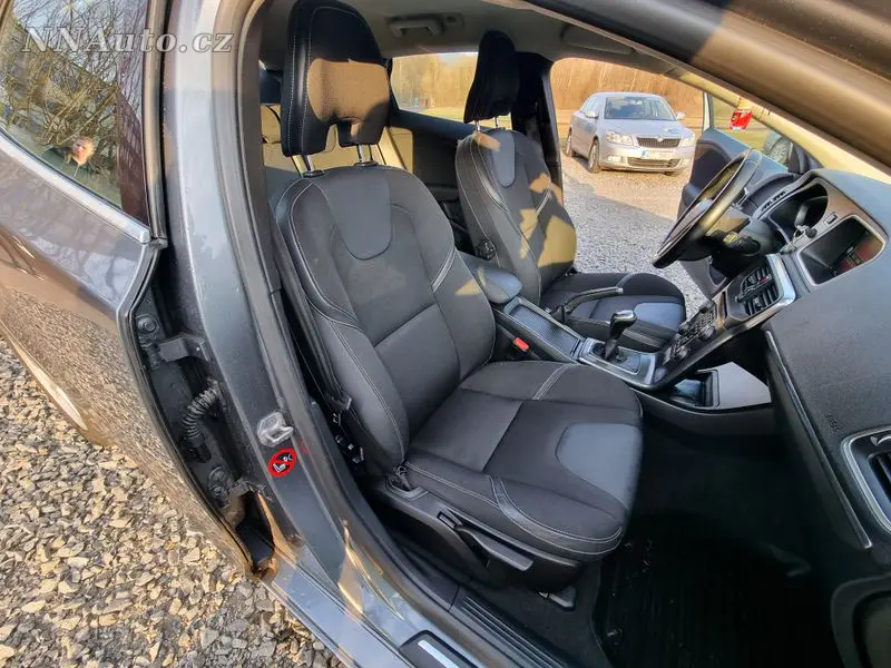 Volvo V40 – foto 8