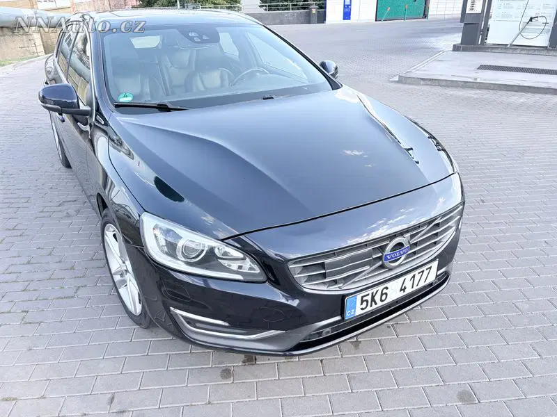 Volvo V60 2015 – fotografie vozu