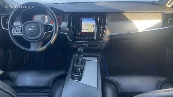 Volvo V90 2018 na prodej – hlavní fotografie