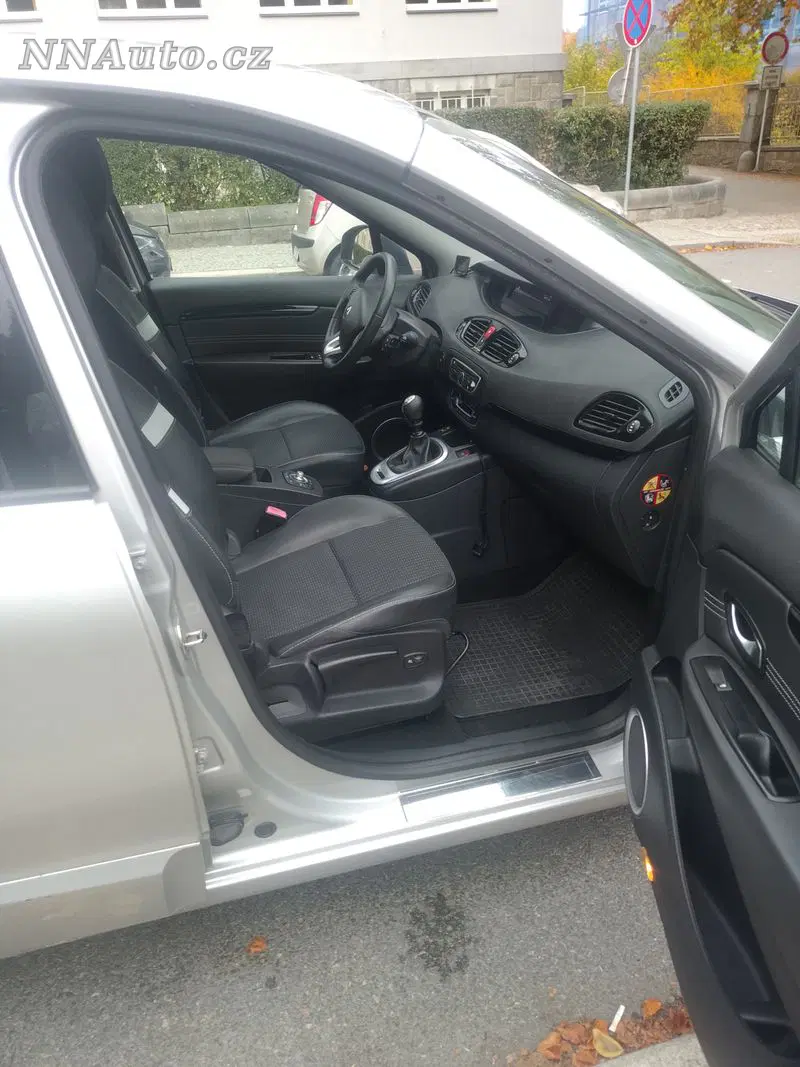 Renault Scenic 2012 – fotografie vozu