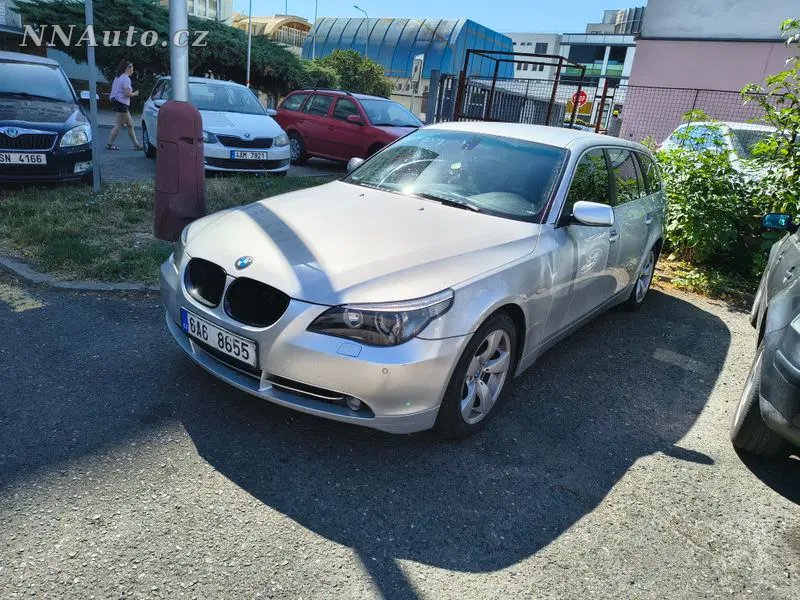 BMW 5 Series 2006 – fotografie vozu