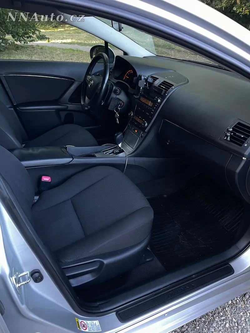 Toyota Avensis – foto 7