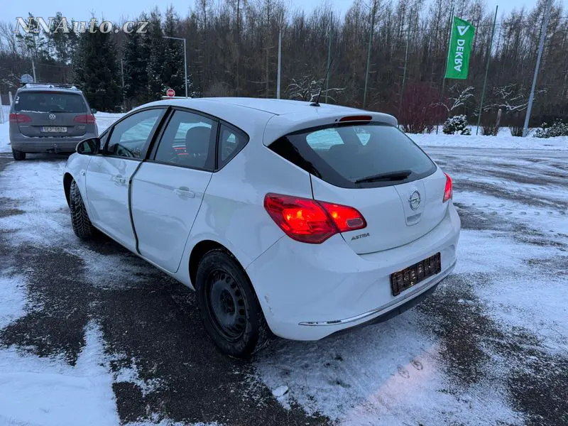 Opel Astra – foto 3