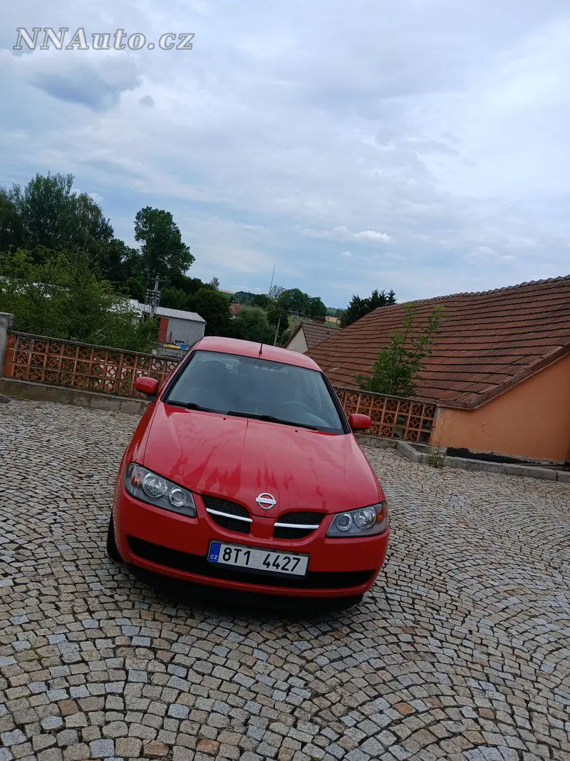 Nissan Altima 2005 – fotografie vozu