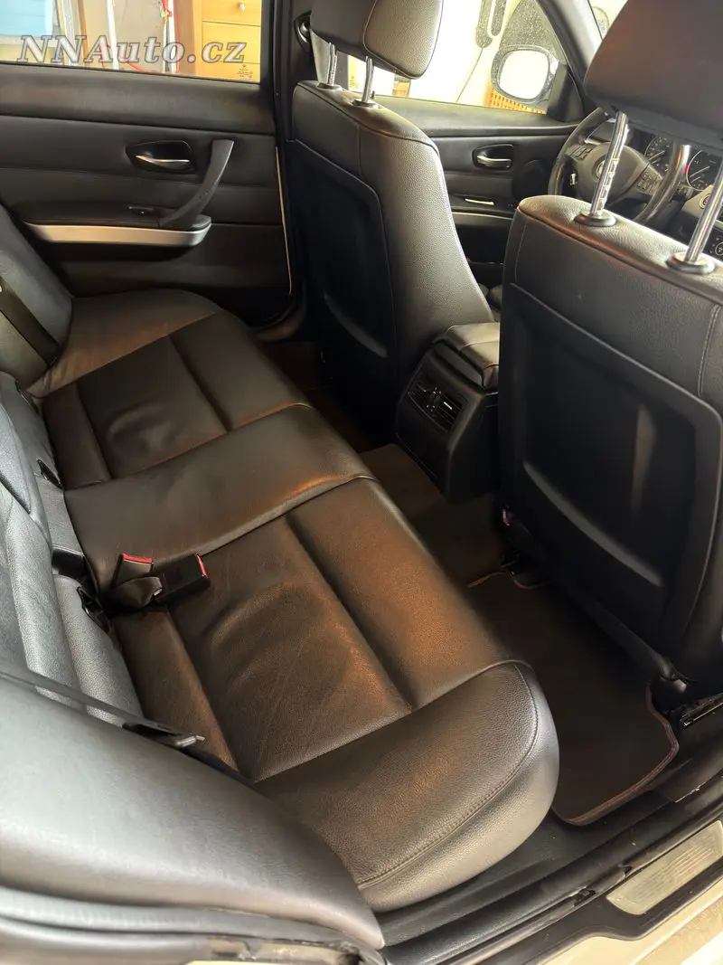 BMW 3-Series – foto 9