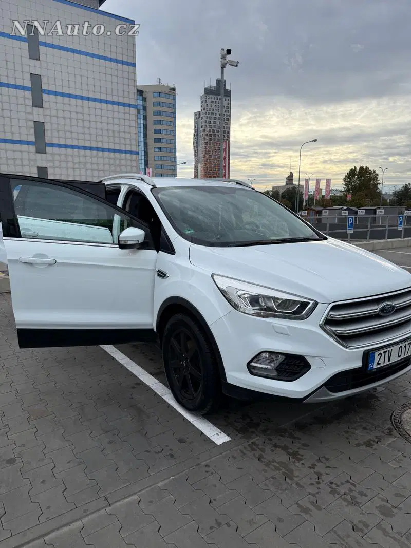 Ford Kuga 2018 – fotografie vozu