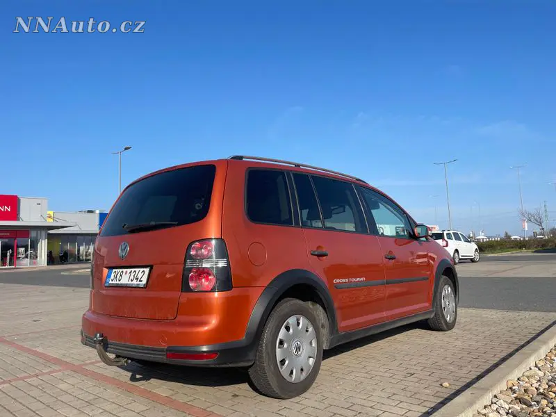Volkswagen Touran – foto 5