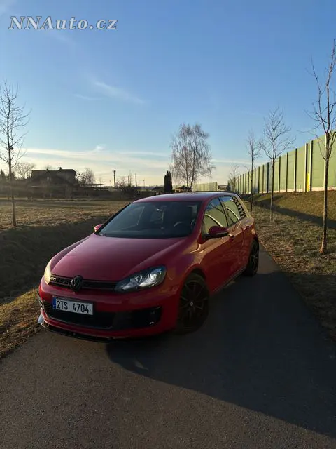 Volkswagen Golf-gti 2011