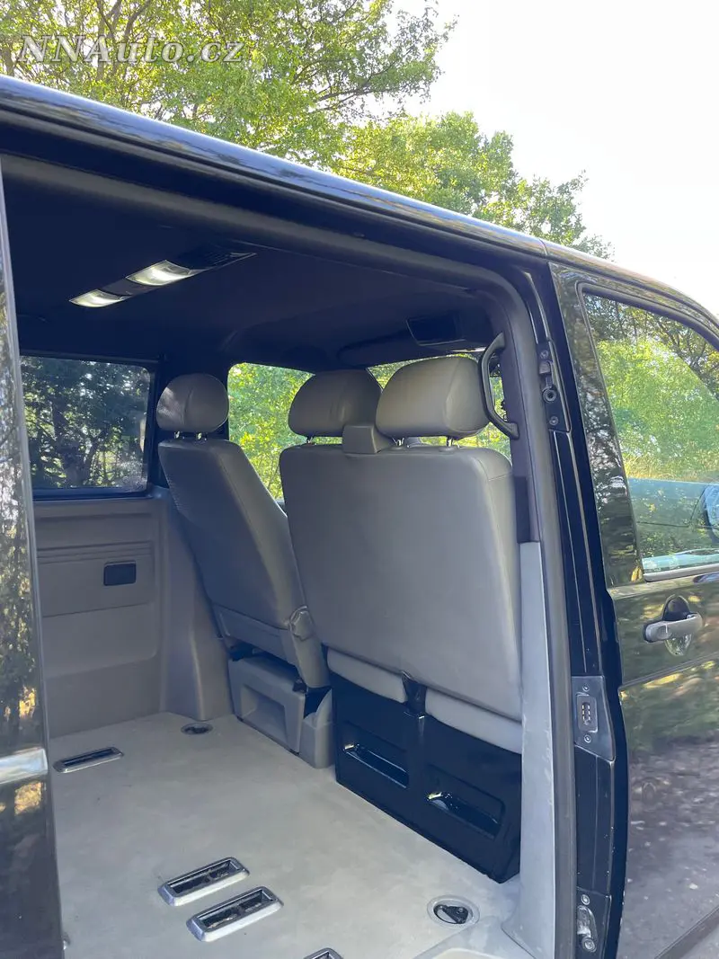 Volkswagen Caravelle 2006 – fotografie vozu