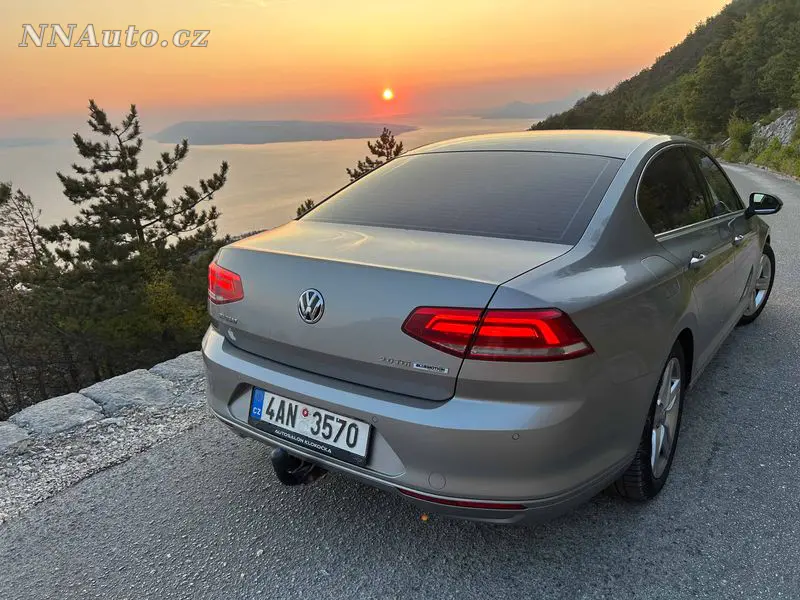 Volkswagen Passat – foto 2