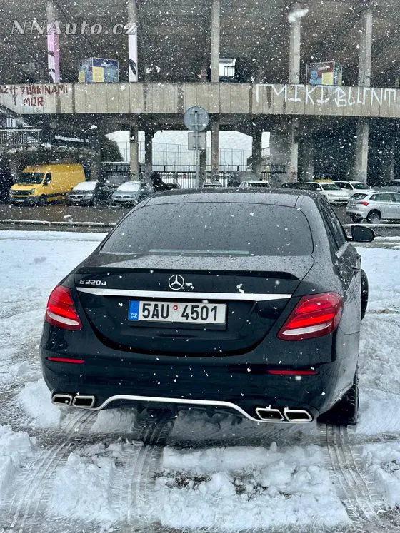 Mercedes-Benz E-Class 2017 na prodej – hlavní fotografie