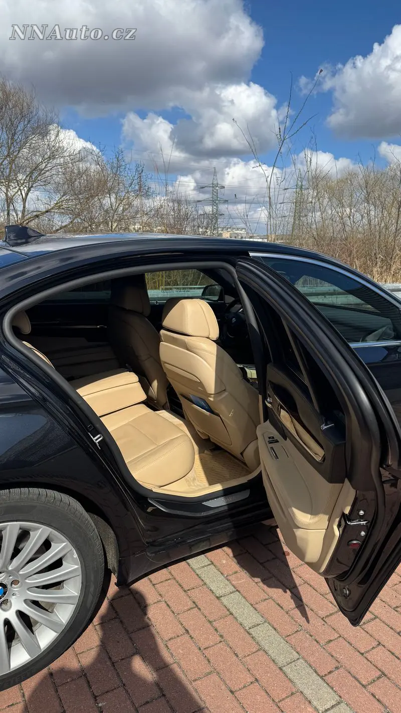BMW 7 Series 2013 – fotografie vozu