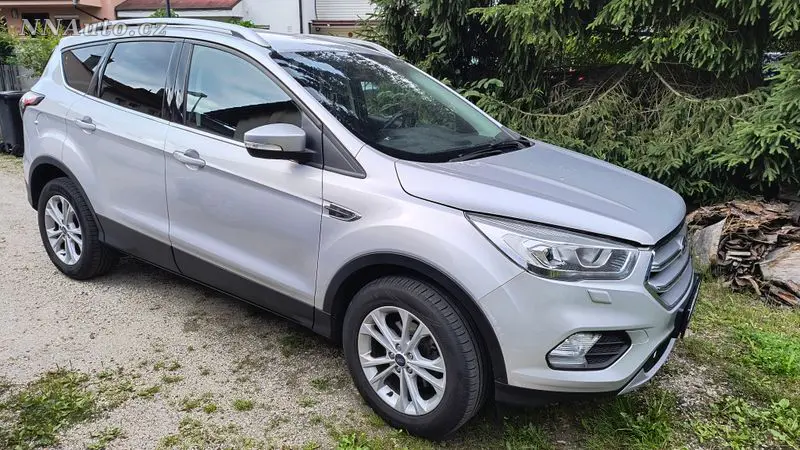 Ford Kuga 2018 – fotografie vozu