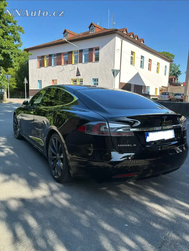 Tesla Model-S – foto 6