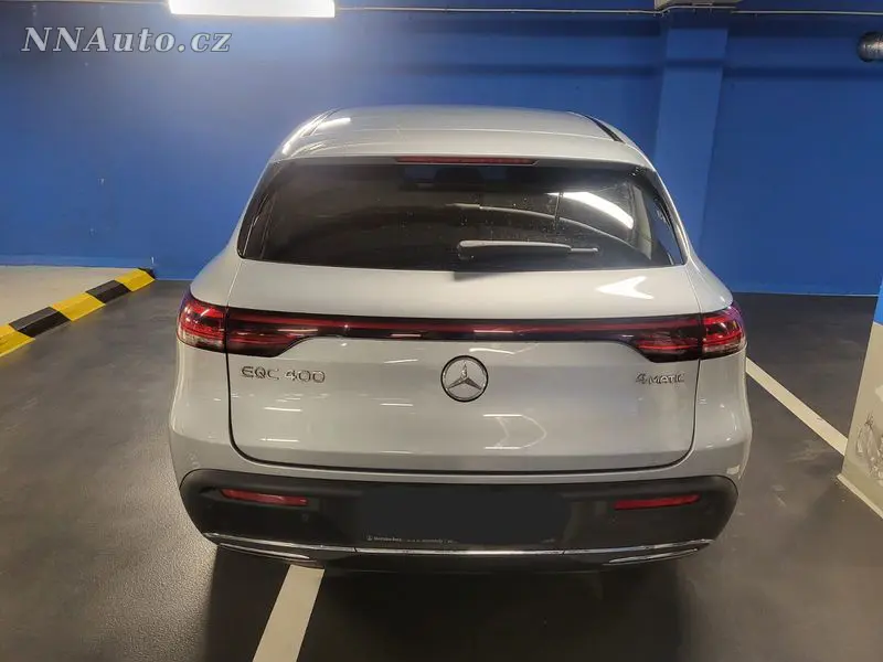 Mercedes-benz Eqc – foto 2