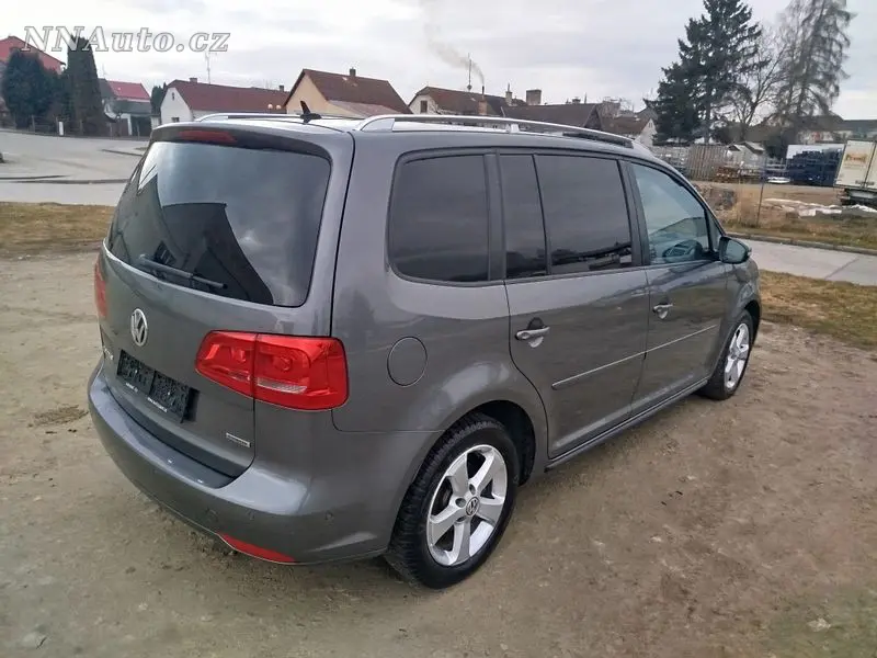 Volkswagen Touran – foto 5