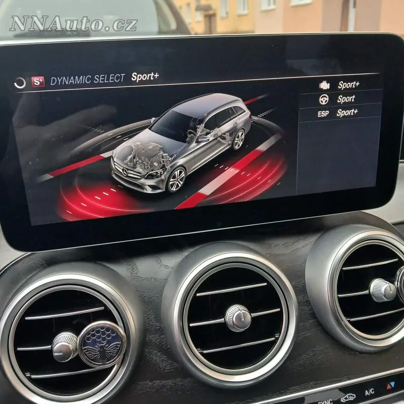Mercedes-Benz C-Class 2019 – fotografie vozu