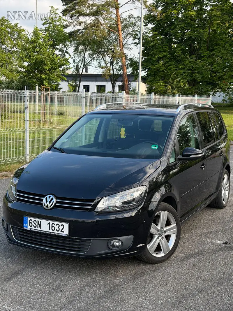 Volkswagen Touran – foto 1
