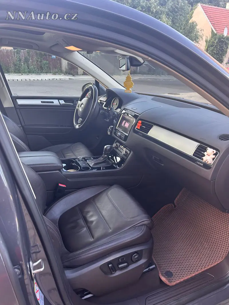Volkswagen Touareg 2011 – fotografie vozu