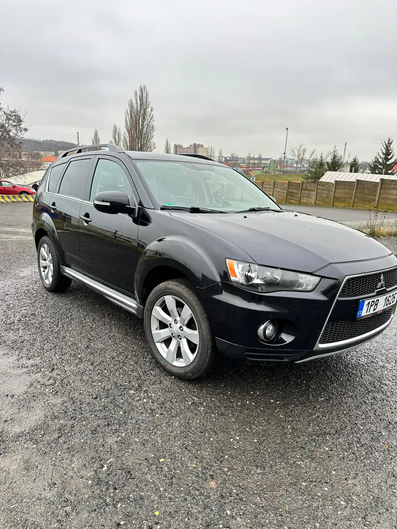 Mitsubishi Outlander 2010