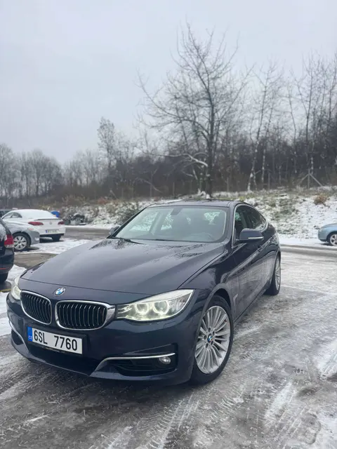 BMW 320i GRAN TURISMO (GT)
