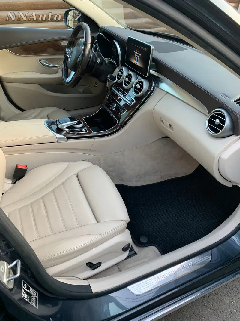 Mercedes-Benz C-Class 2016 – fotografie vozu