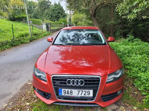 Audi A4 B8 3.2 FSI quattro sedan