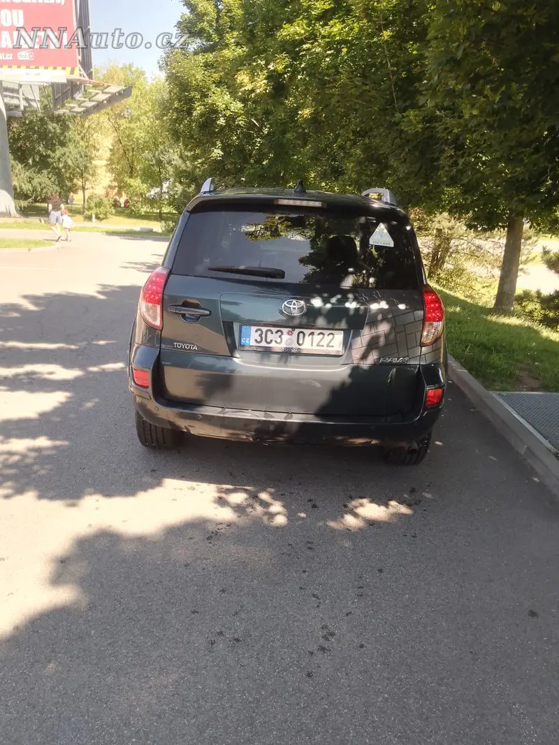 Toyota Rav4 – foto 3