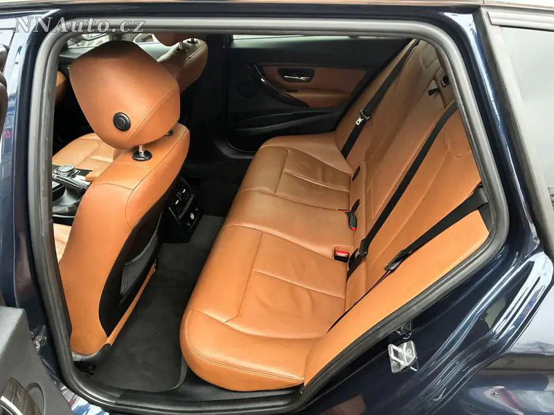 BMW 3-Series-Touring – foto 8