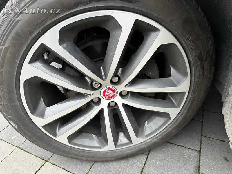 Jaguar F-Pace – foto 10