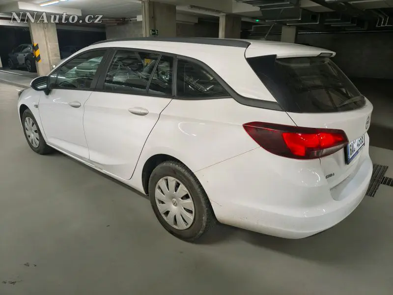 Opel Astra – foto 2