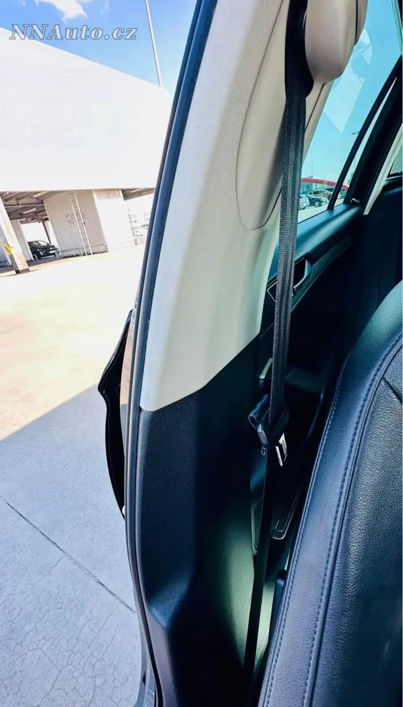 Volkswagen Passat – foto 9