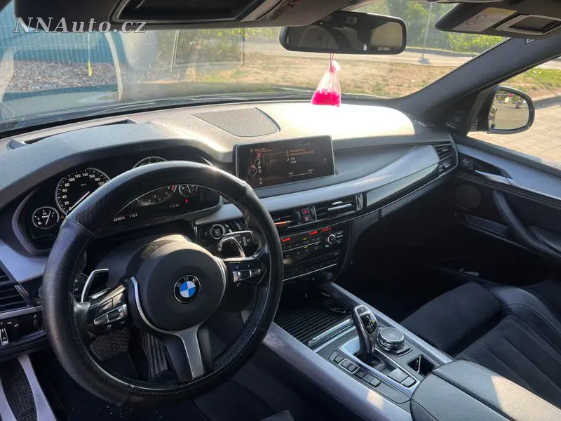 BMW X5 2016 – fotografie vozu