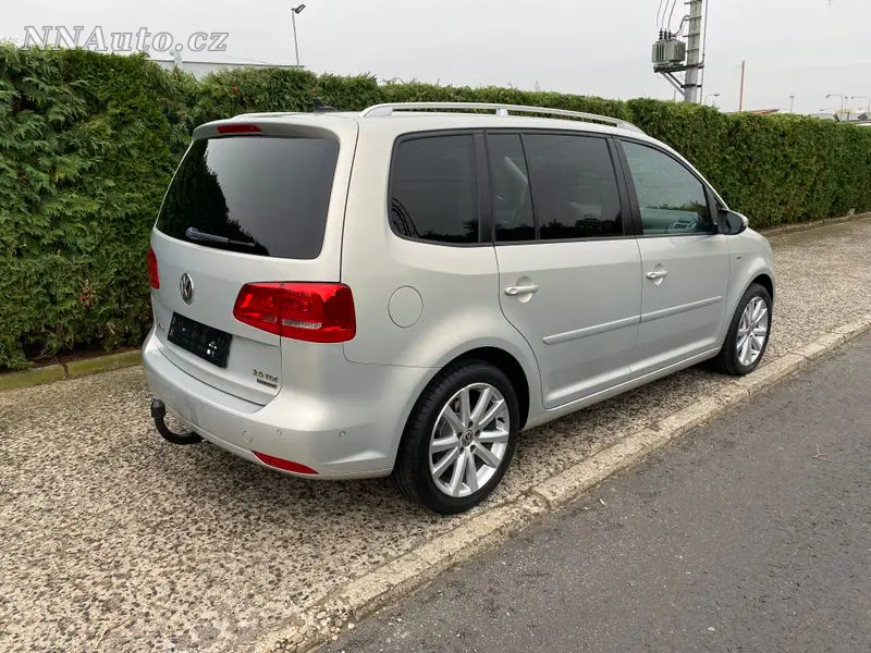 Volkswagen Touran – foto 5