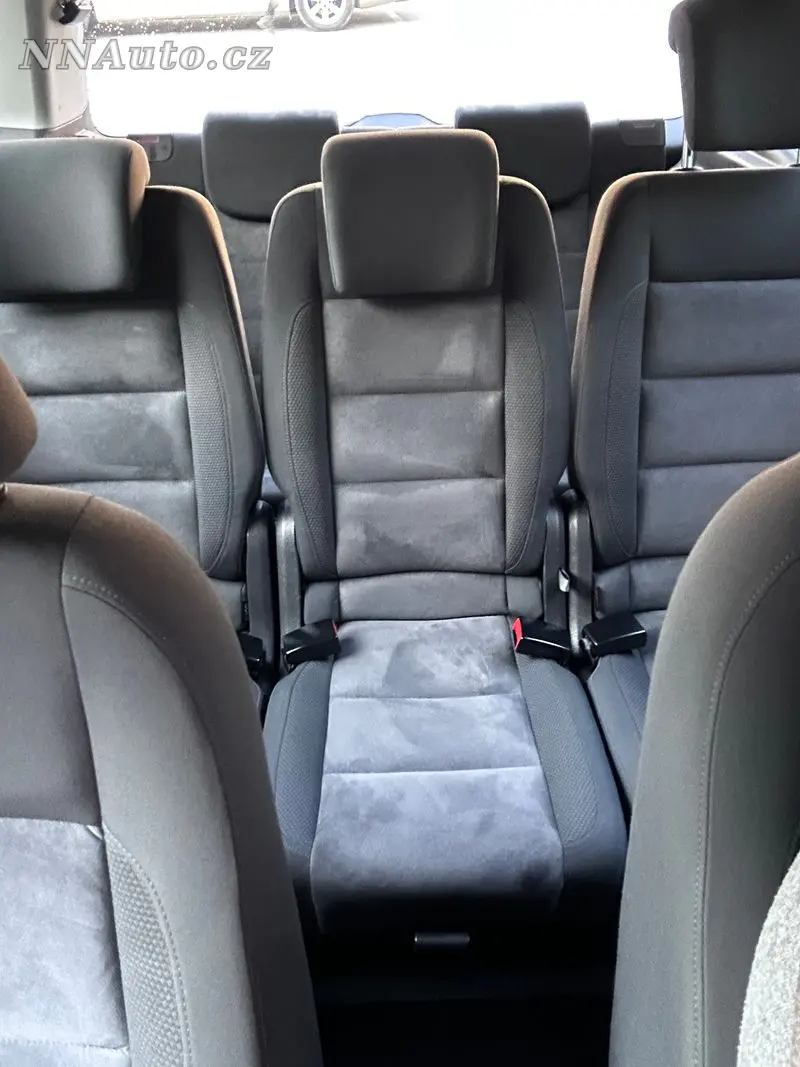 Volkswagen Touran – foto 10