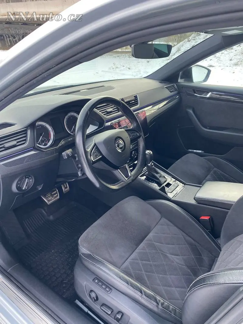 Skoda Superb – foto 8