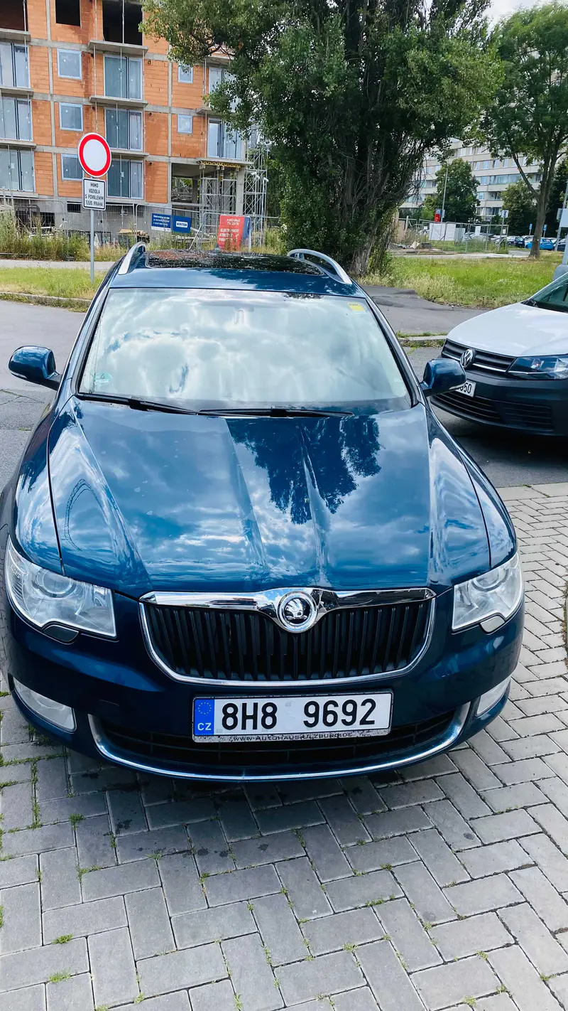Skoda Superb 2011