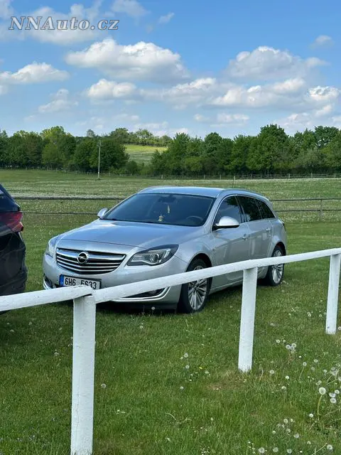 Opel sport touer 2.0cdti