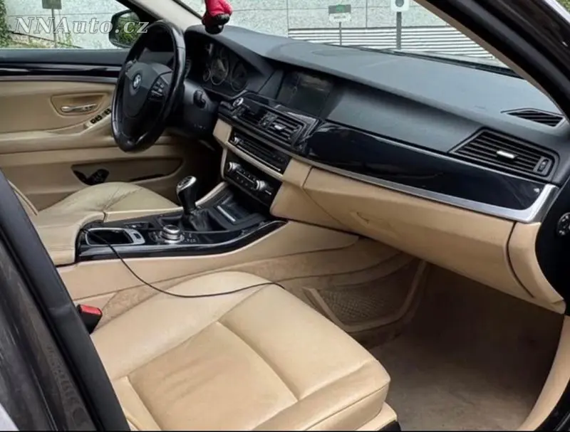 BMW 5 Series – foto 8