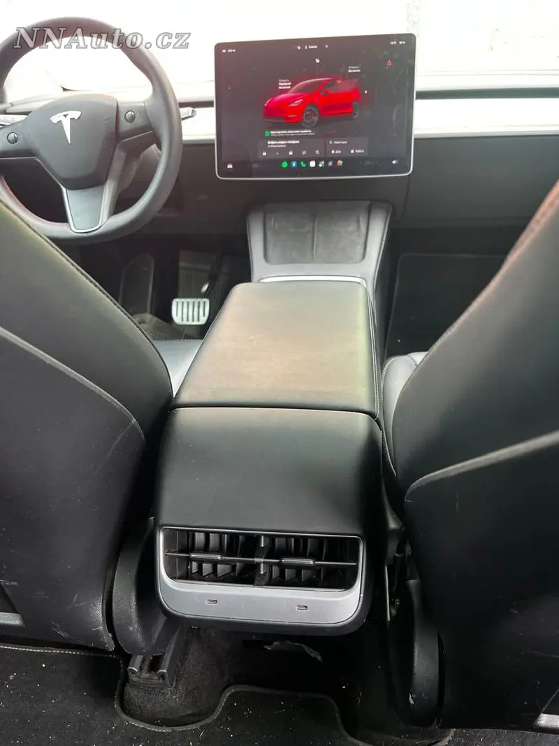 Tesla Model Y 2022 – fotografie vozu