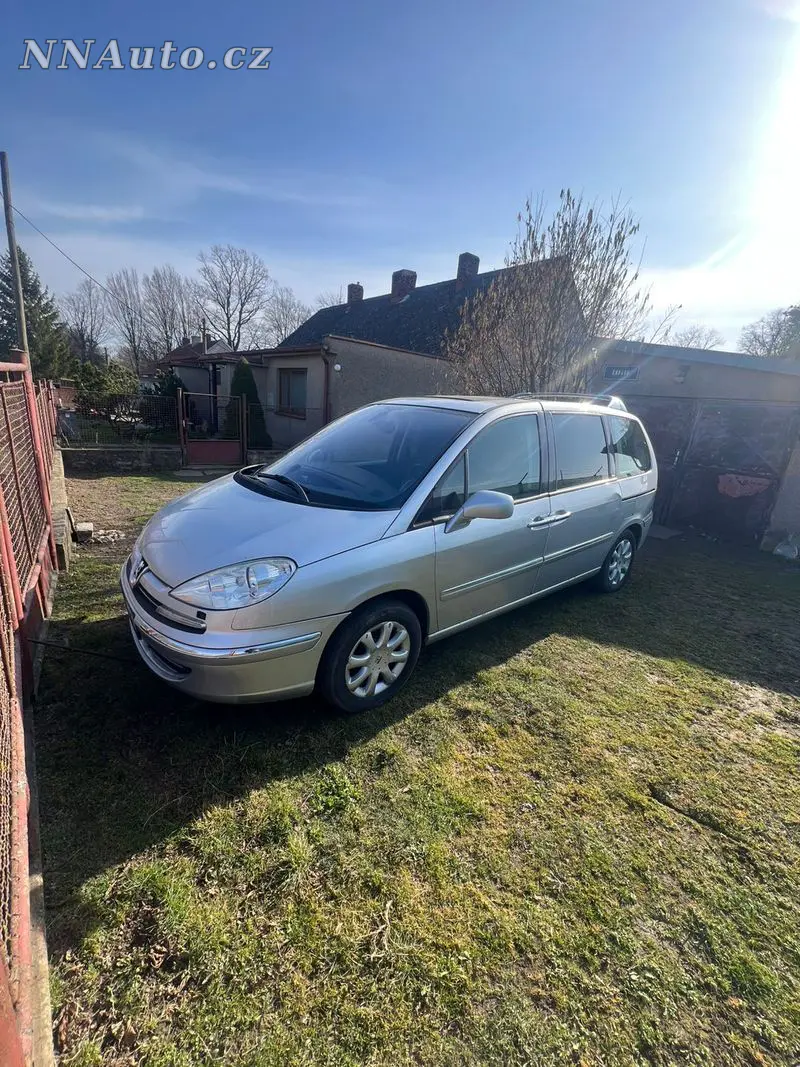 Peugeot E-2008 – foto 3