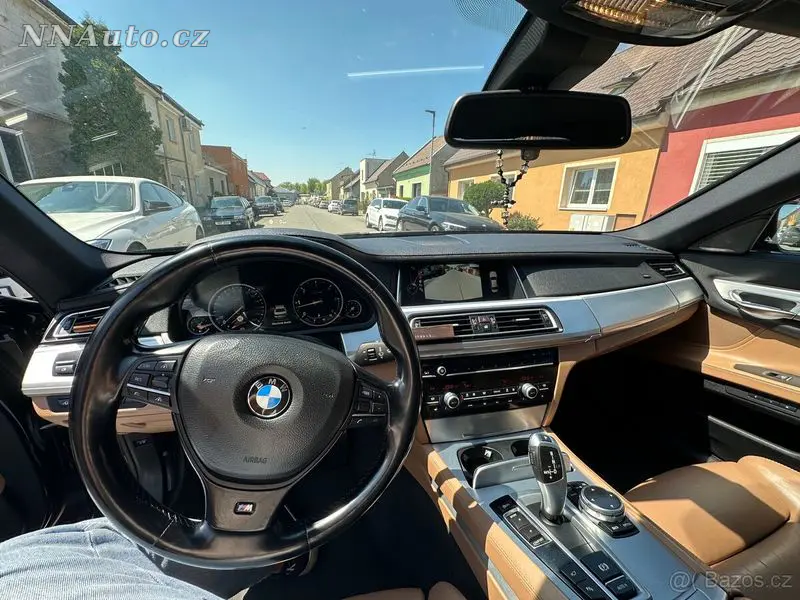 BMW 7-Series – foto 9
