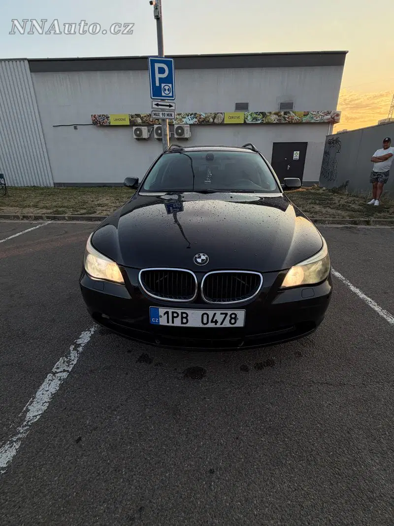 BMW 5 Series 2006 – fotografie vozu